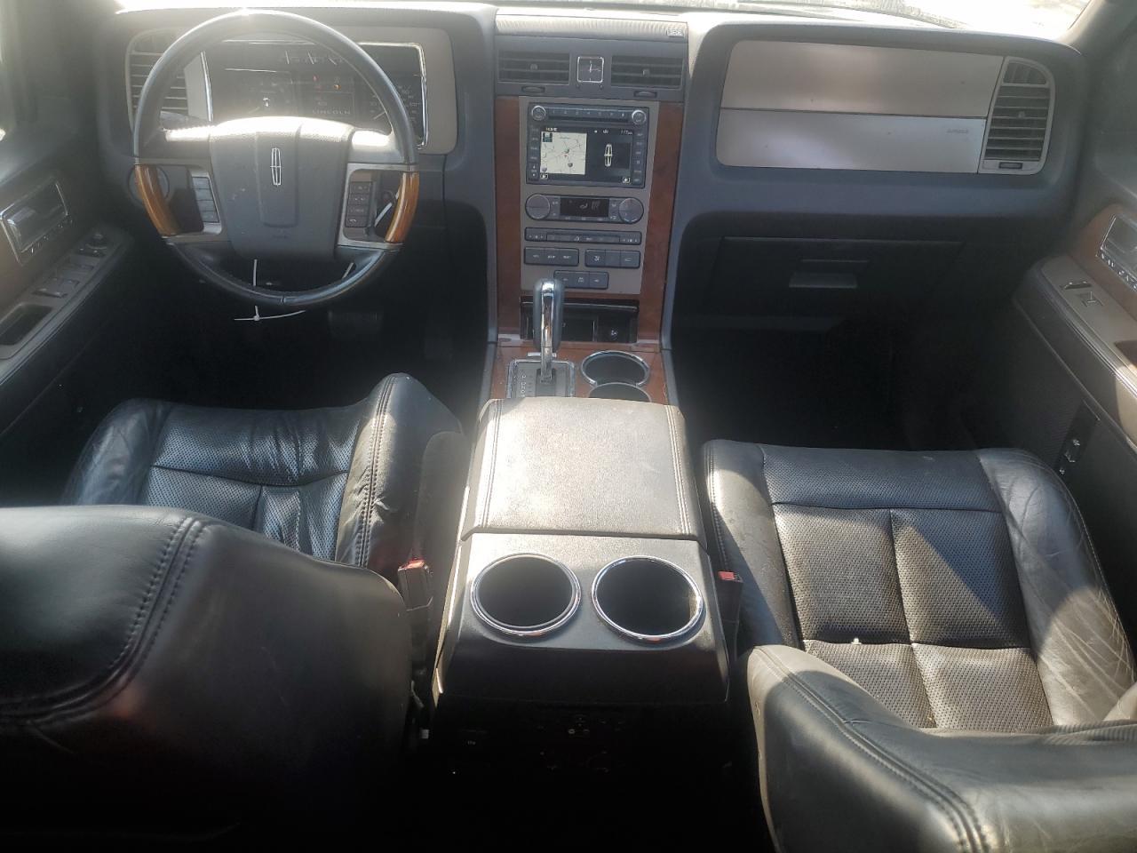 2014 LINCOLN Navigator