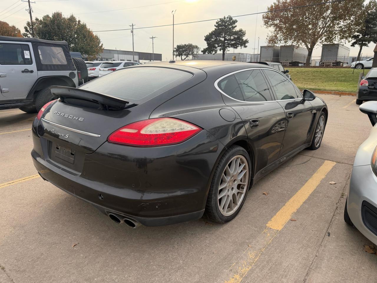 2010 PORSCHE Panamera
