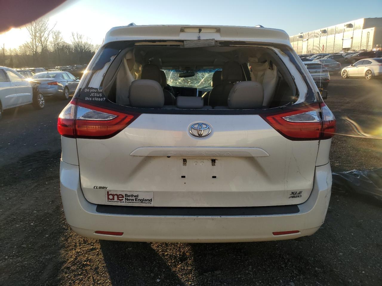 2015 TOYOTA SIENNA