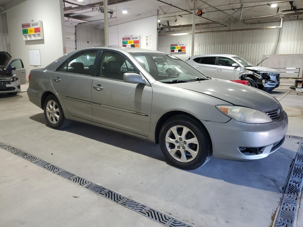2005 TOYOTA CAMRY