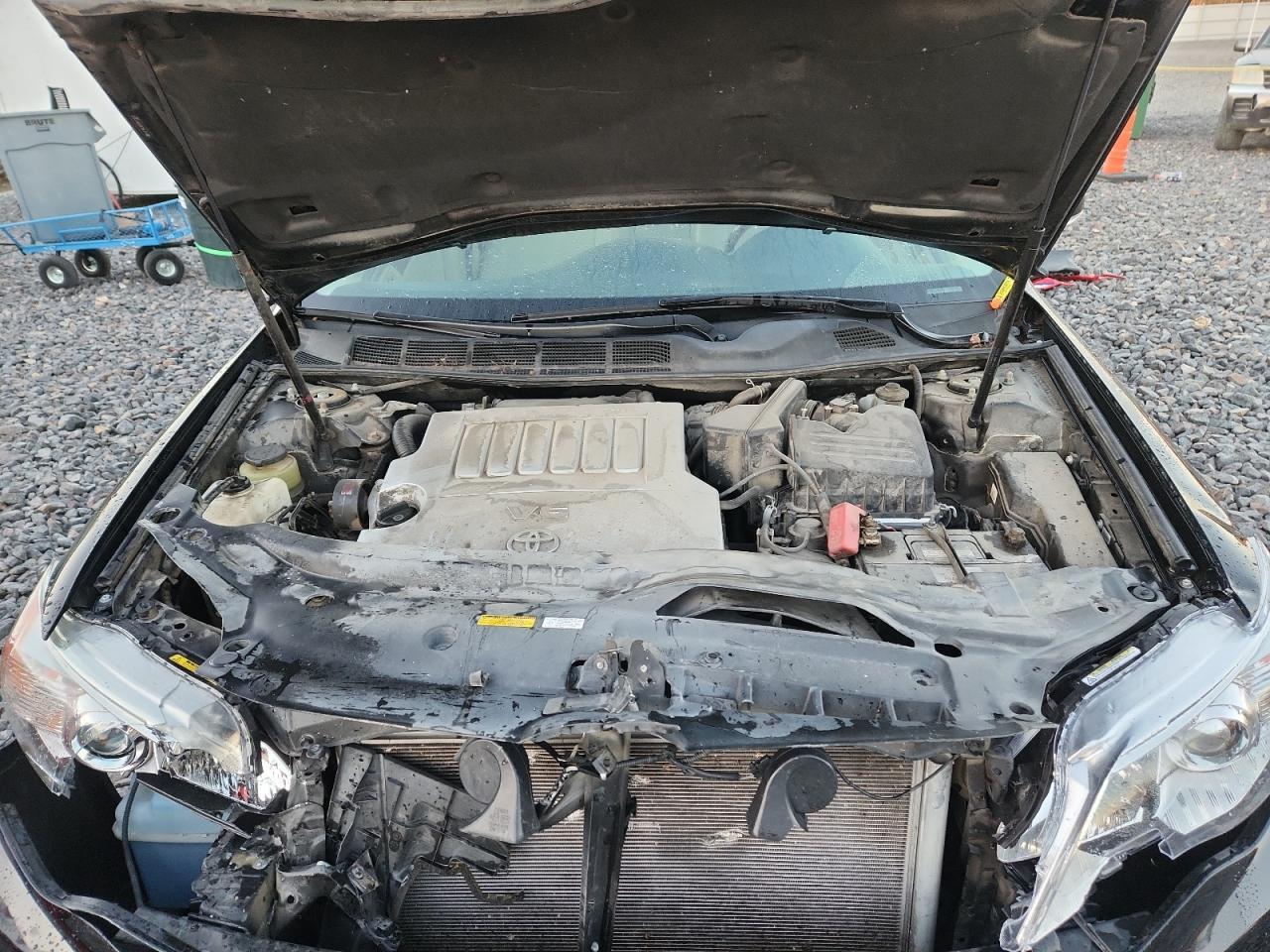 2011 TOYOTA Avalon
