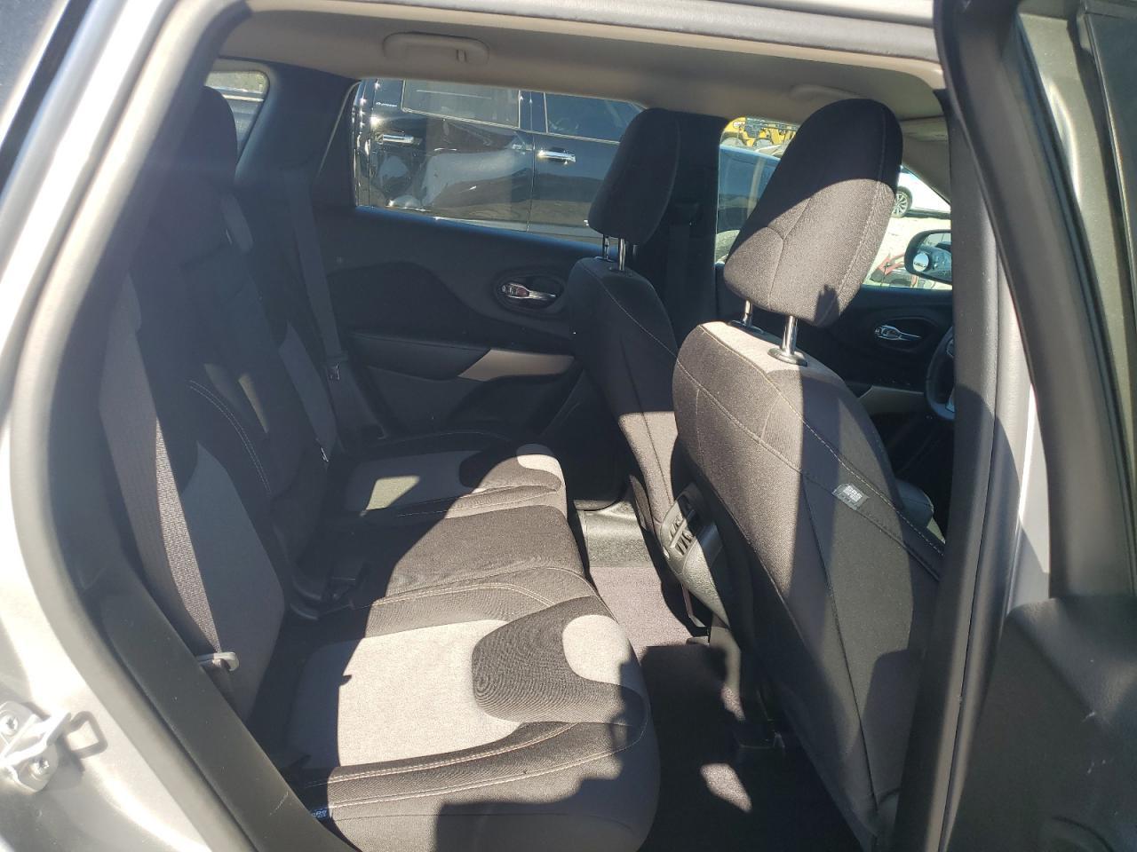 2017 JEEP CHEROKEE