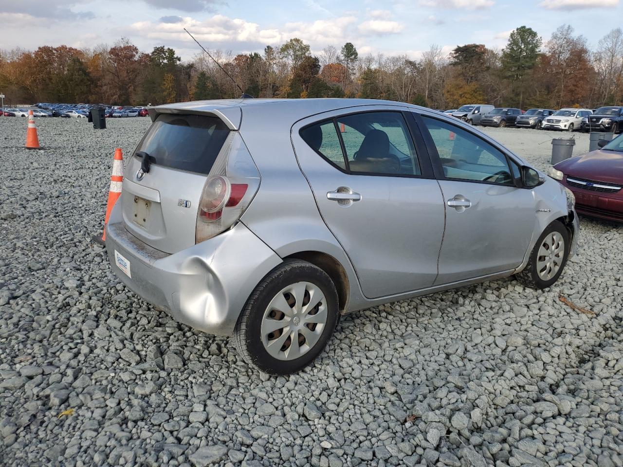 2012 TOYOTA Prius c
