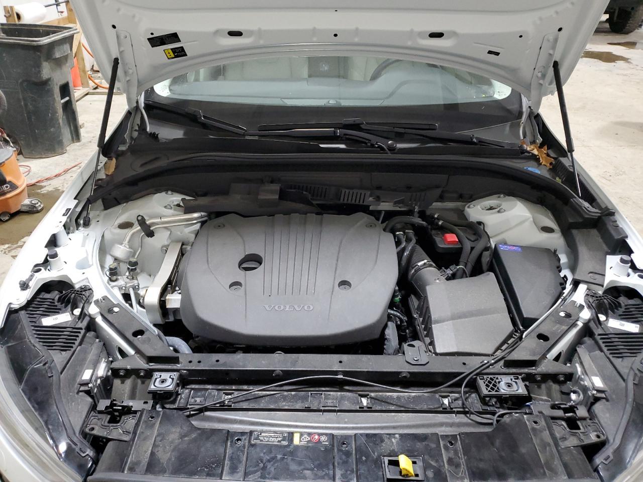 2024 VOLVO XC60
