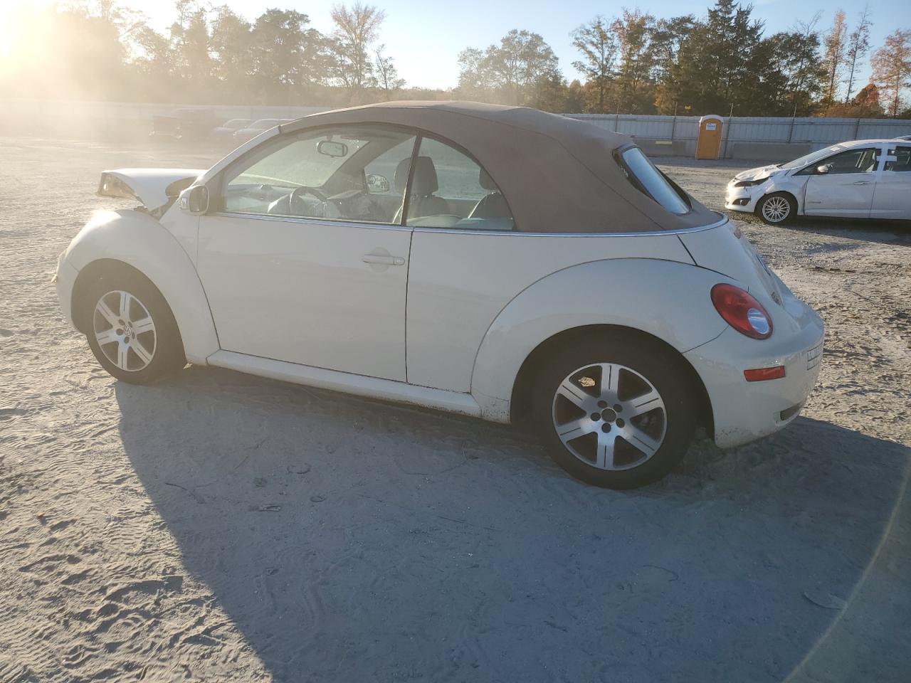 2006 VOLKSWAGEN Beetle