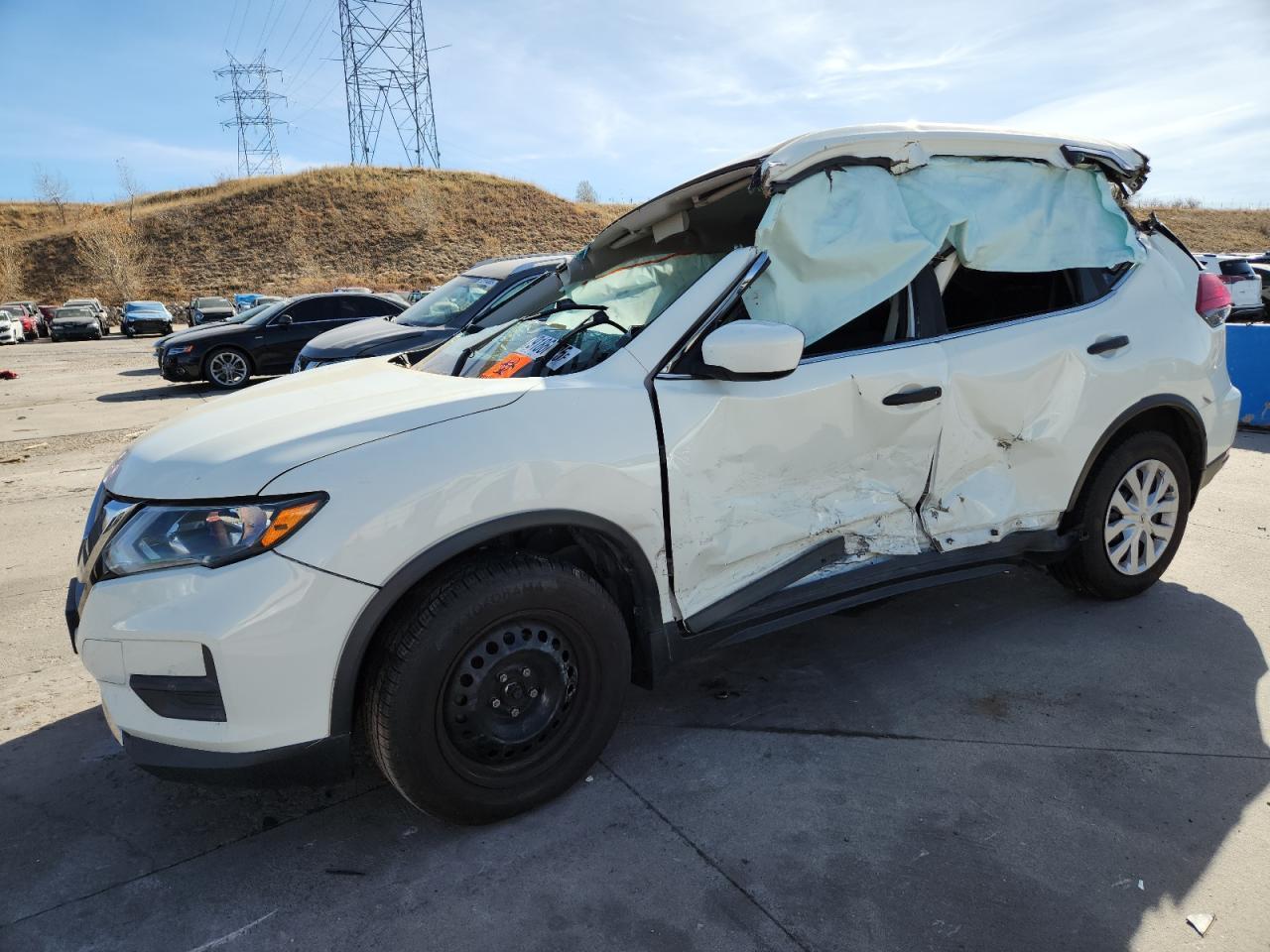 2017 NISSAN ROGUE