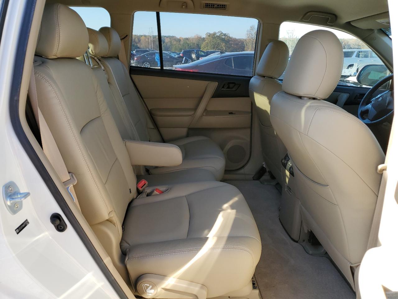 2009 TOYOTA HIGHLANDER