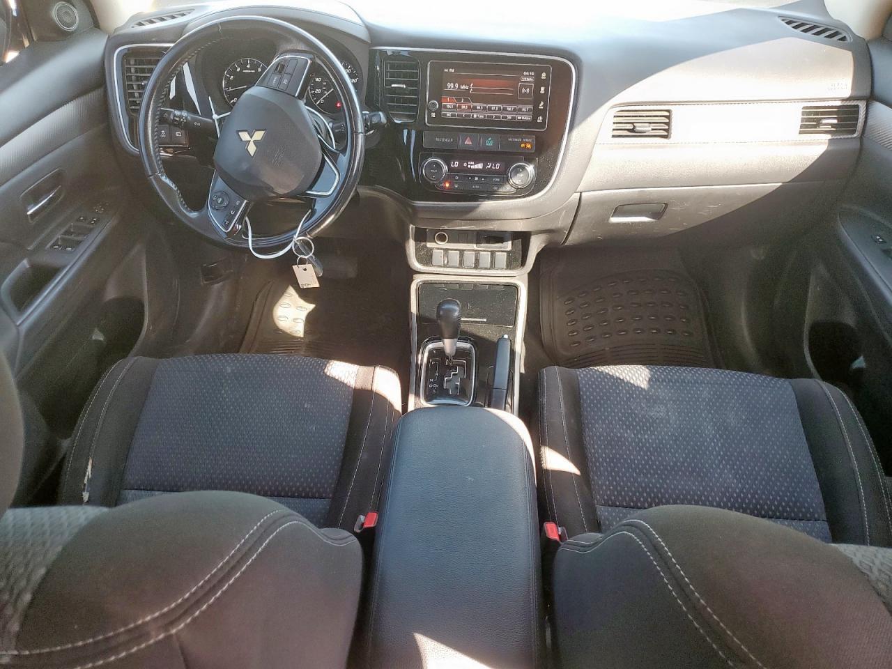 2017 MITSUBISHI outlander