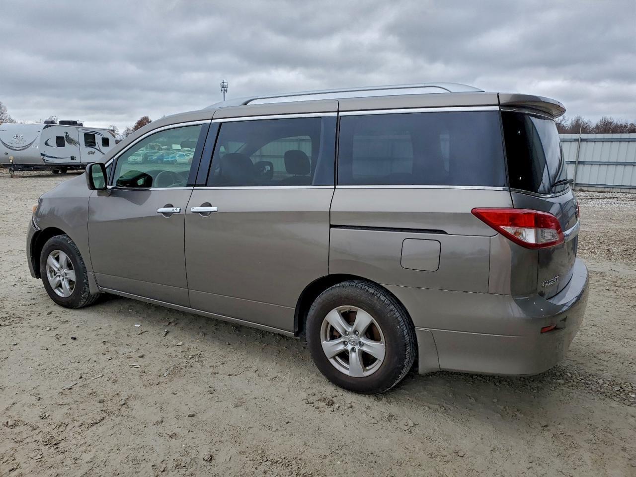 2014 NISSAN Quest