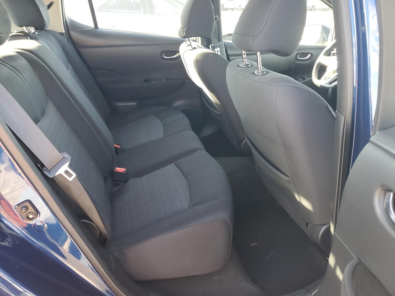 2018 NISSAN LEAF