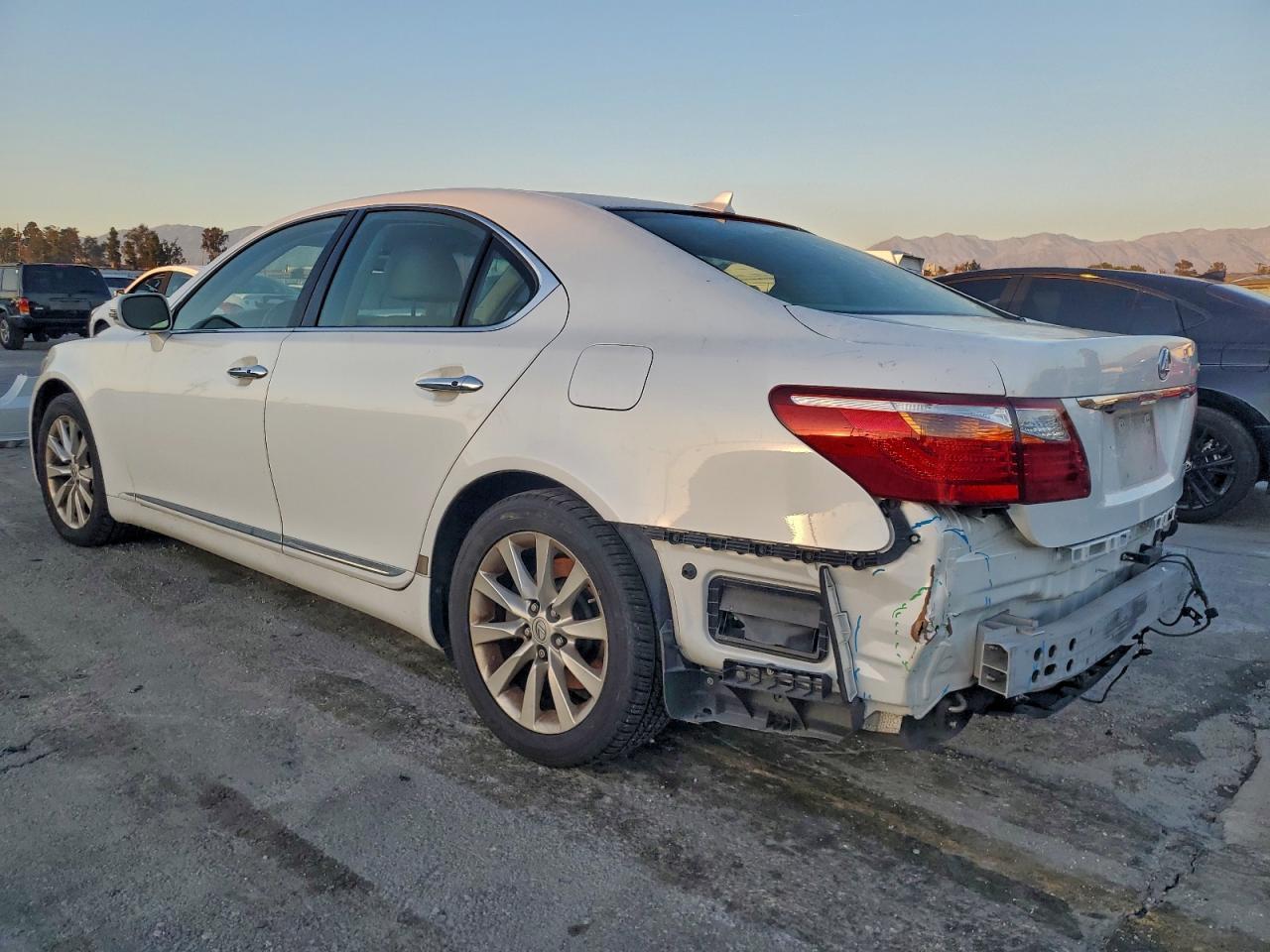 2012 LEXUS LS 460