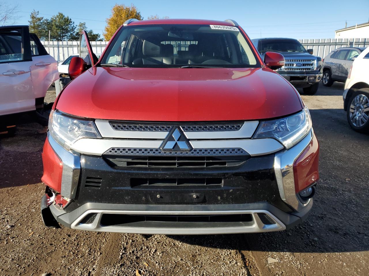 2019 MITSUBISHI outlander