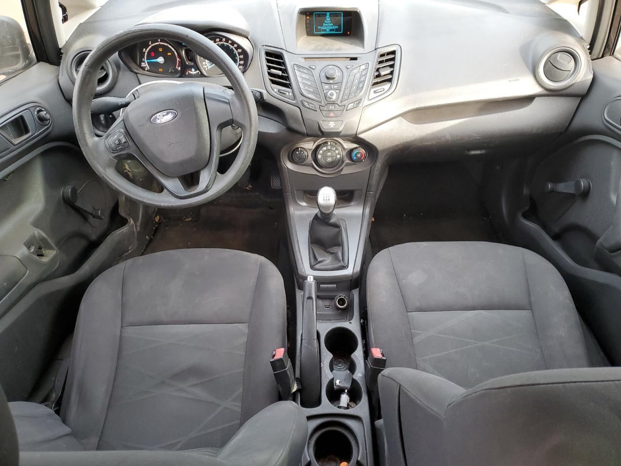 2015 FORD Fiesta