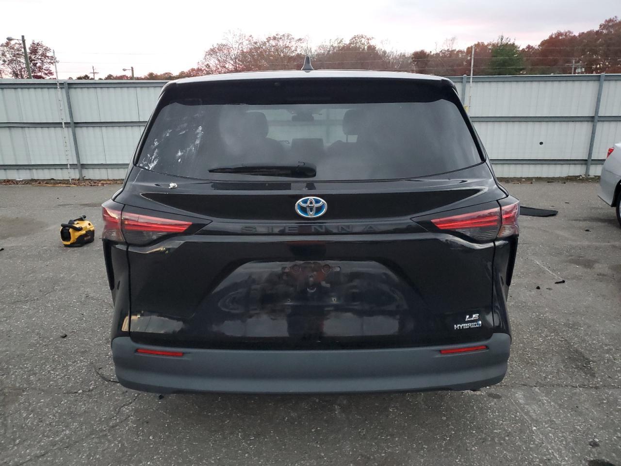 2021 TOYOTA SIENNA