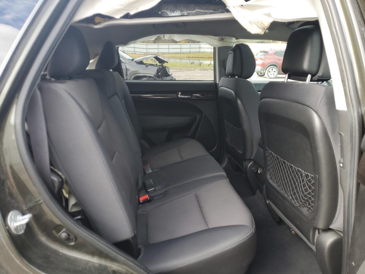 2011 KIA SORENTO