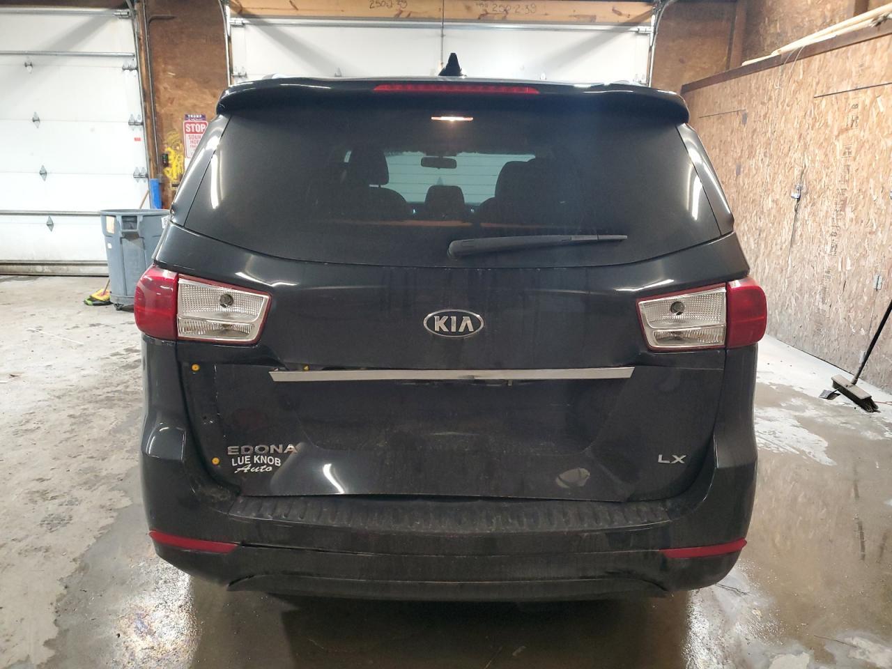 2017 KIA SEDONA