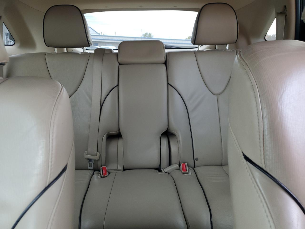 2011 TOYOTA VENZA