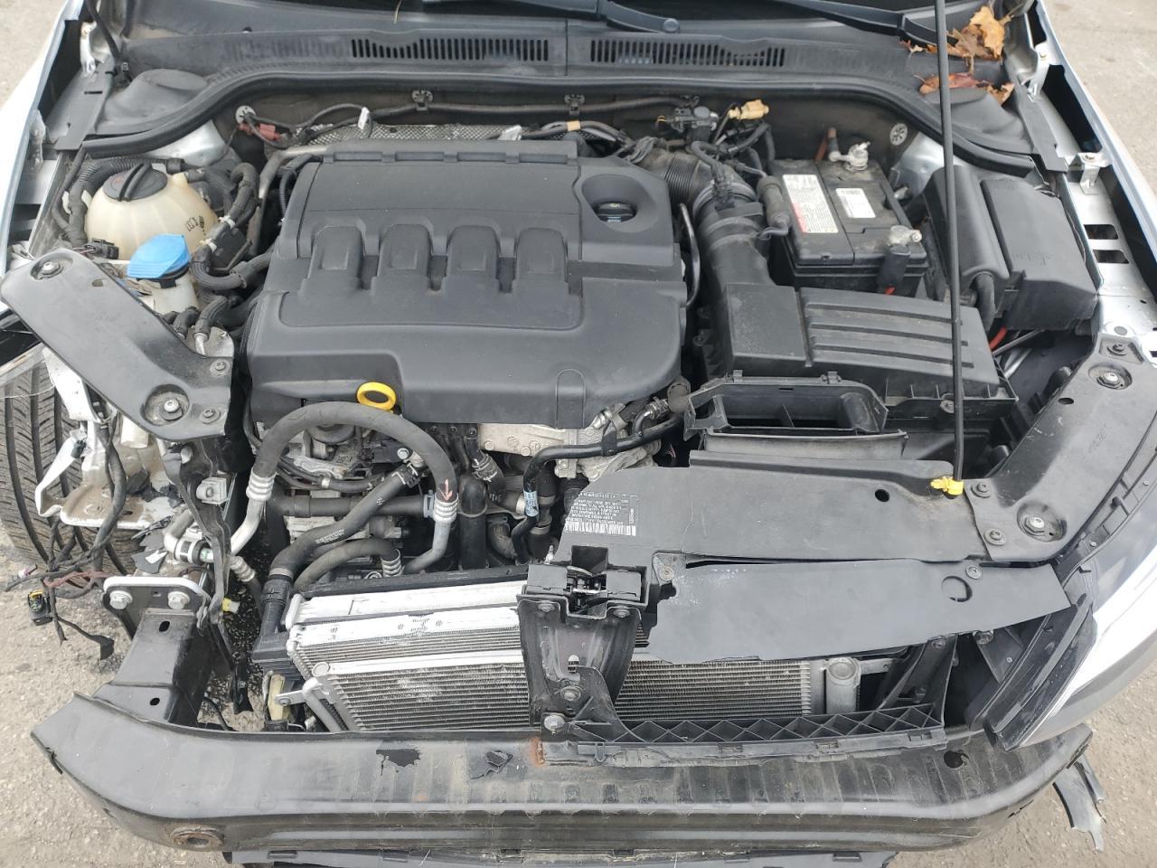 2015 VOLKSWAGEN JETTA