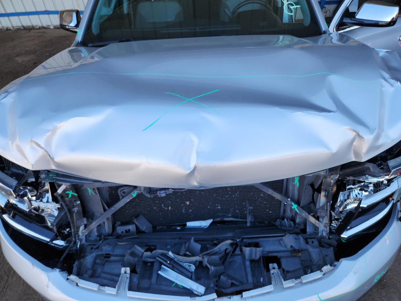 2016 CHEVROLET Suburban