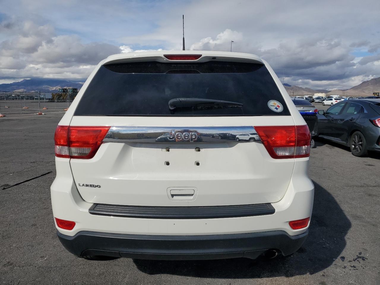 2011 JEEP Grand Cherokee
