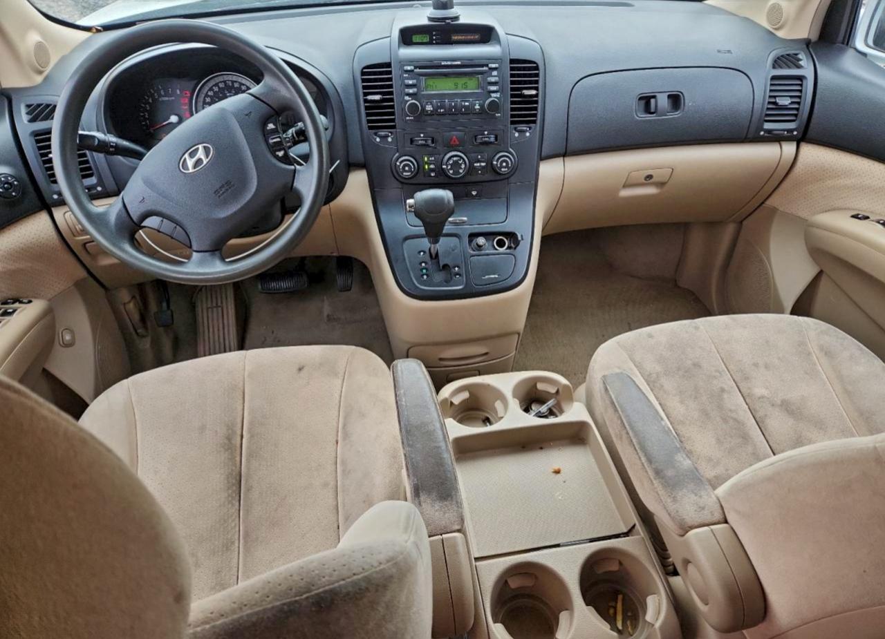 2007 HYUNDAI Entourage
