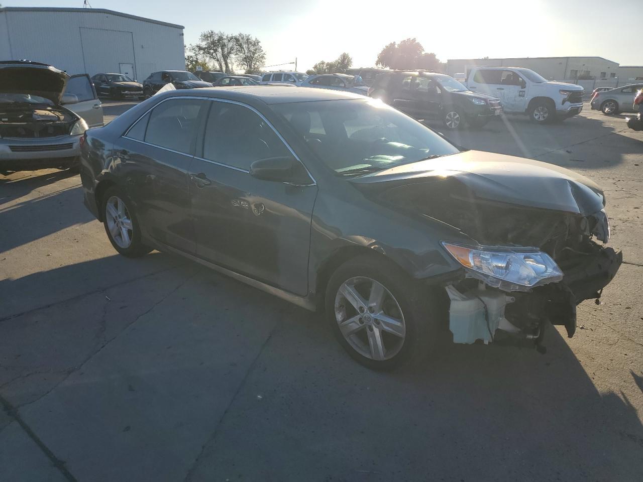 2012 TOYOTA CAMRY