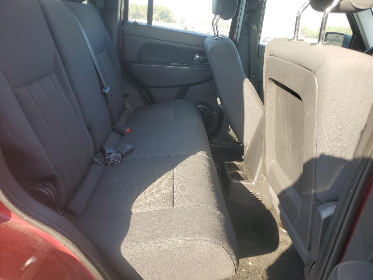 2012 JEEP Liberty