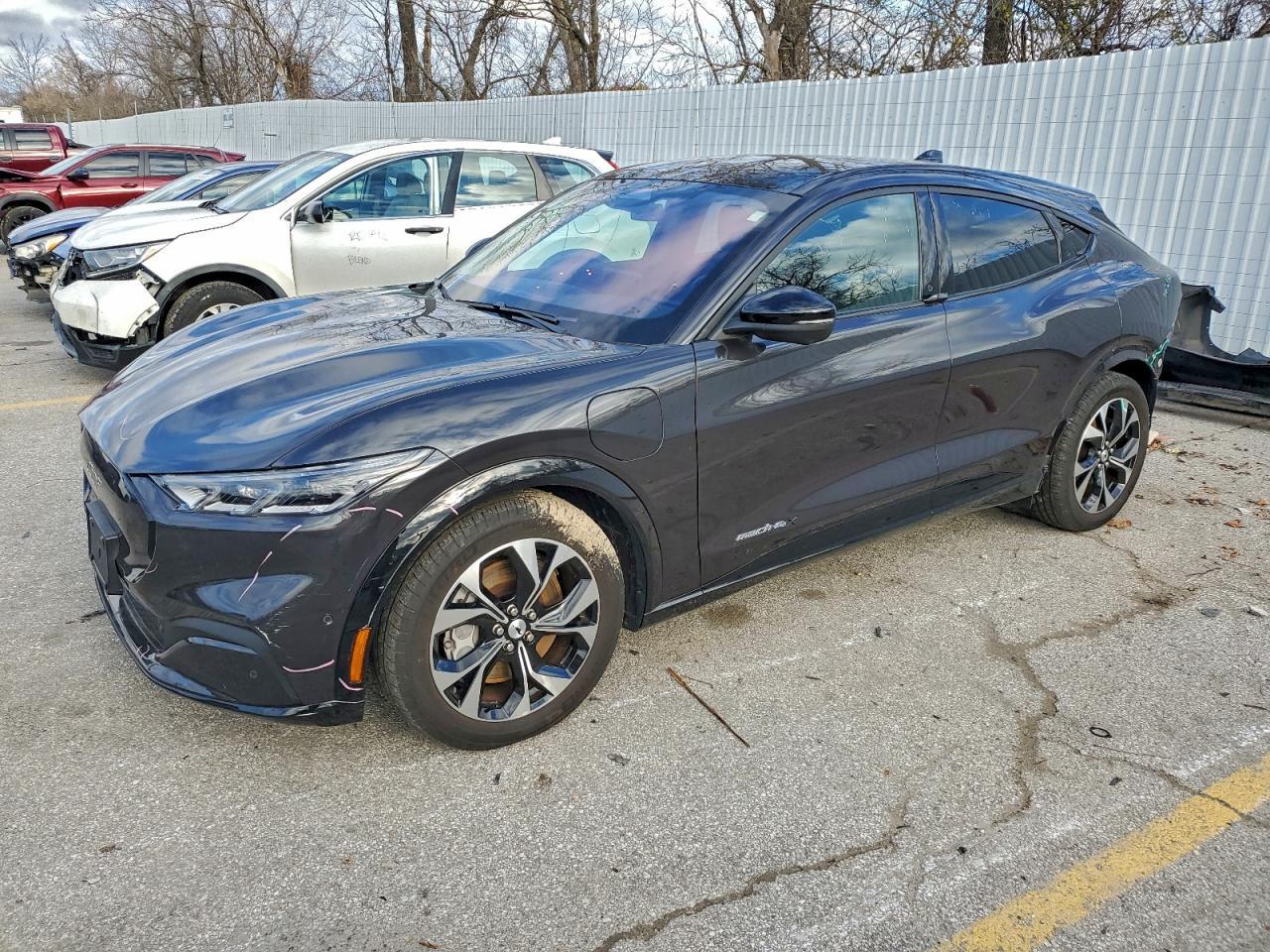 2022 FORD Mustang Mach-E