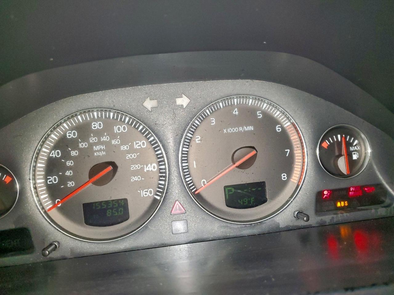 2004 VOLVO XC90
