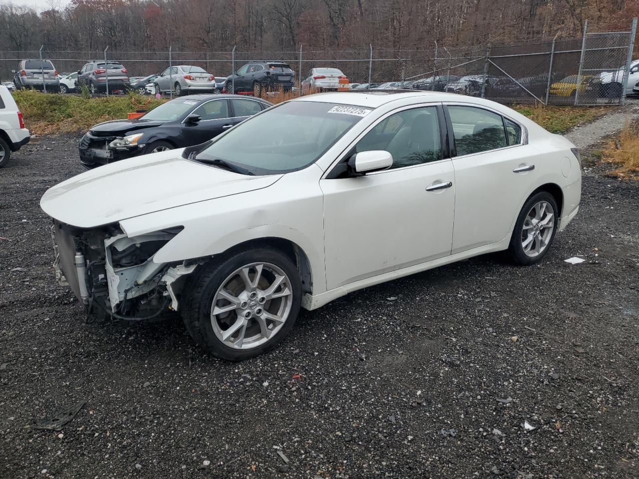 2014 NISSAN Maxima