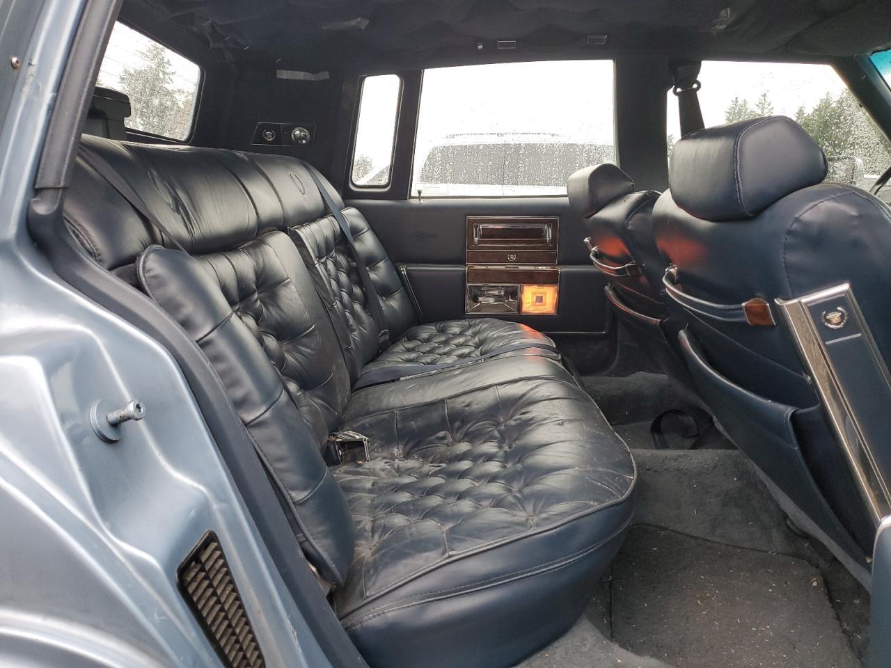 1991 CADILLAC Brougham