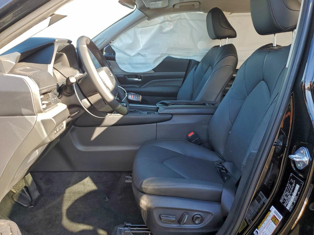 2025 TOYOTA HIGHLANDER