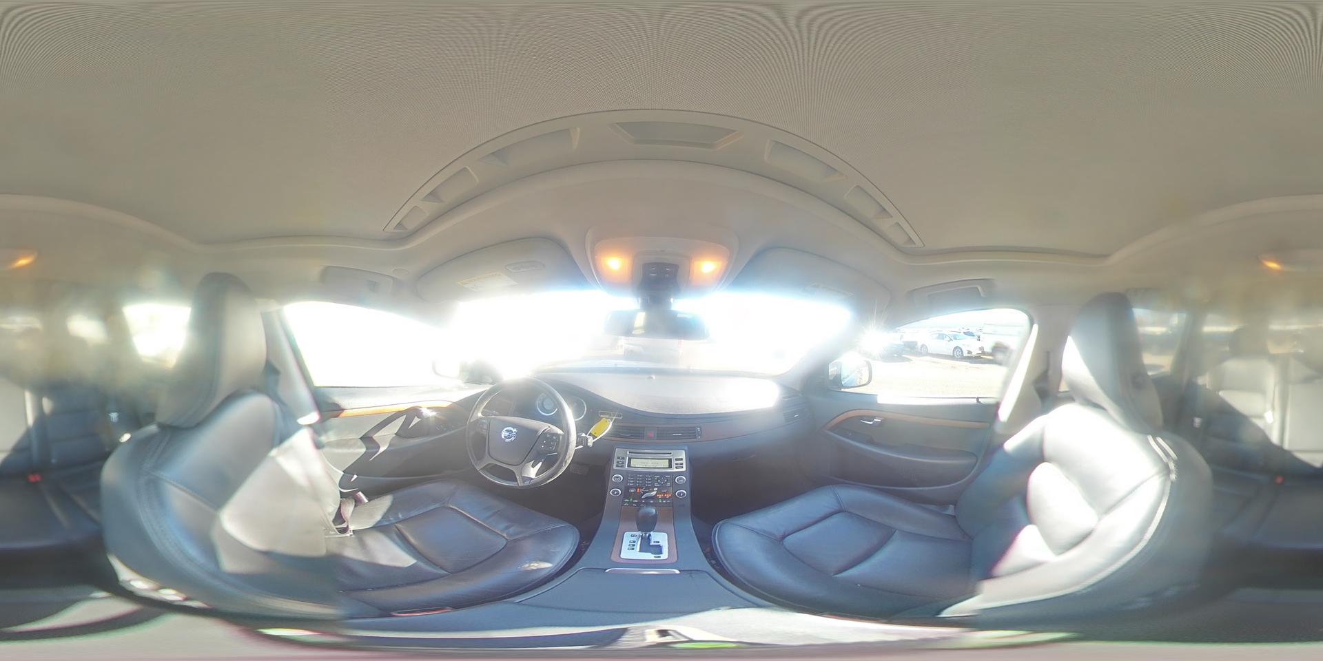 2010 VOLVO XC70