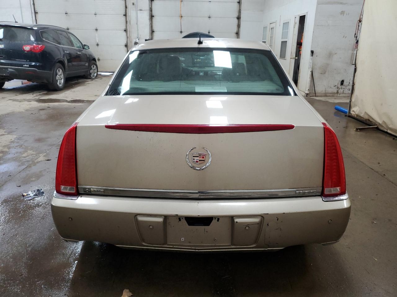 2006 CADILLAC DTS