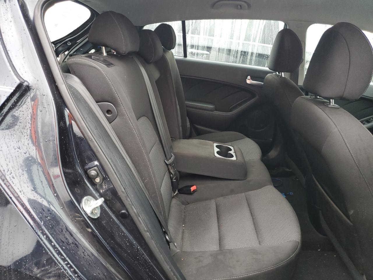 2017 KIA FORTE