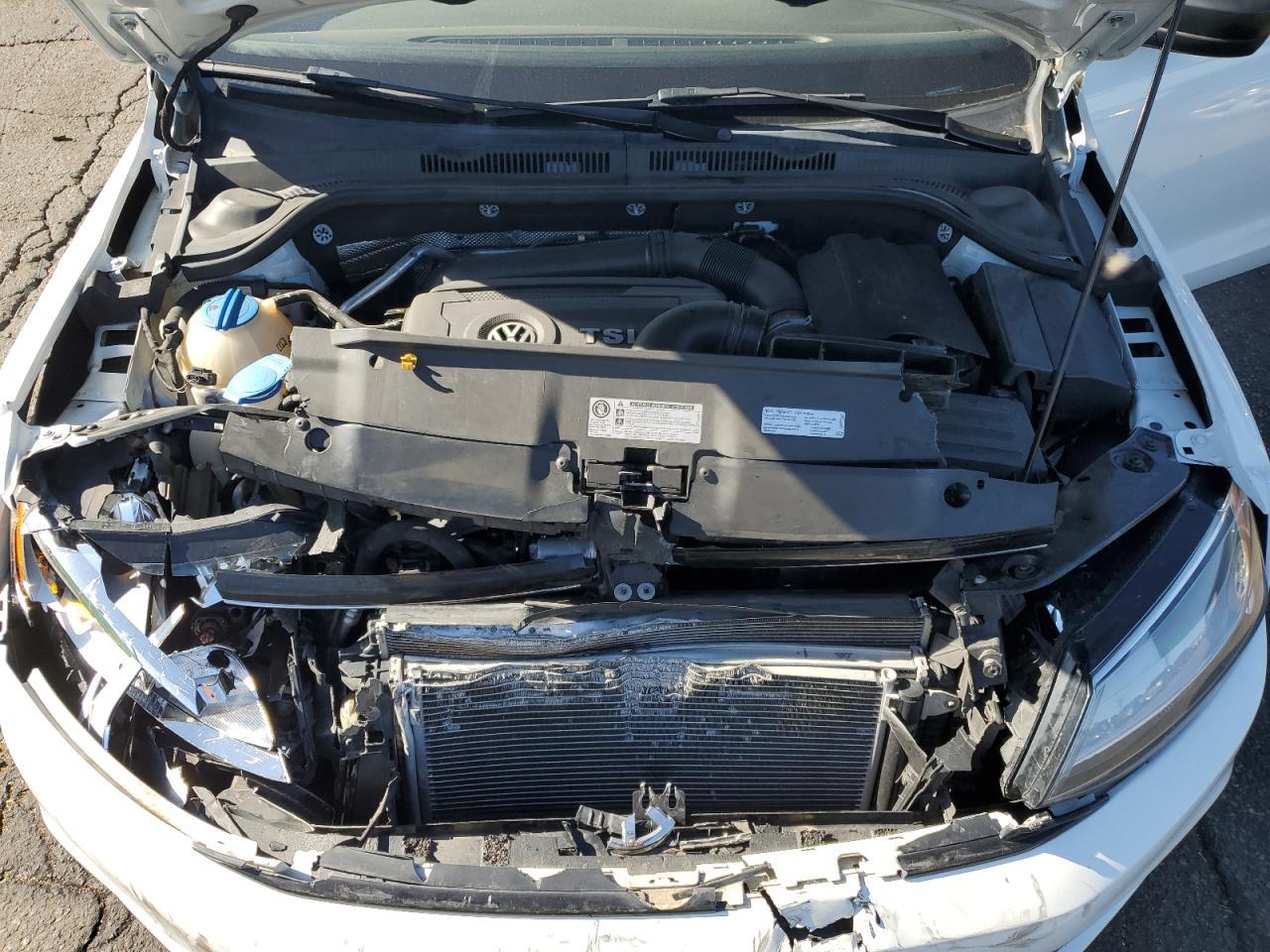 2016 VOLKSWAGEN JETTA
