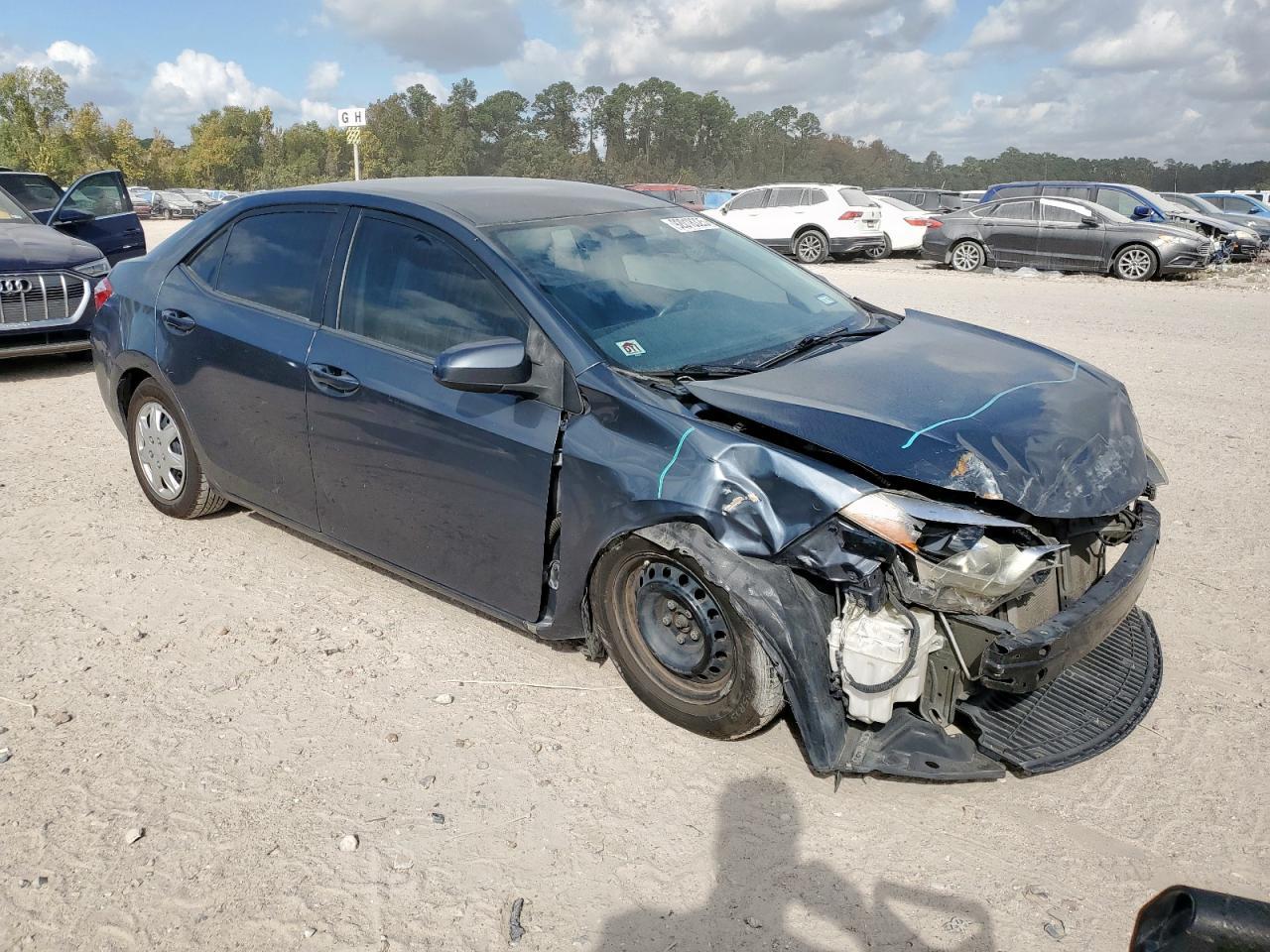 2015 TOYOTA COROLLA