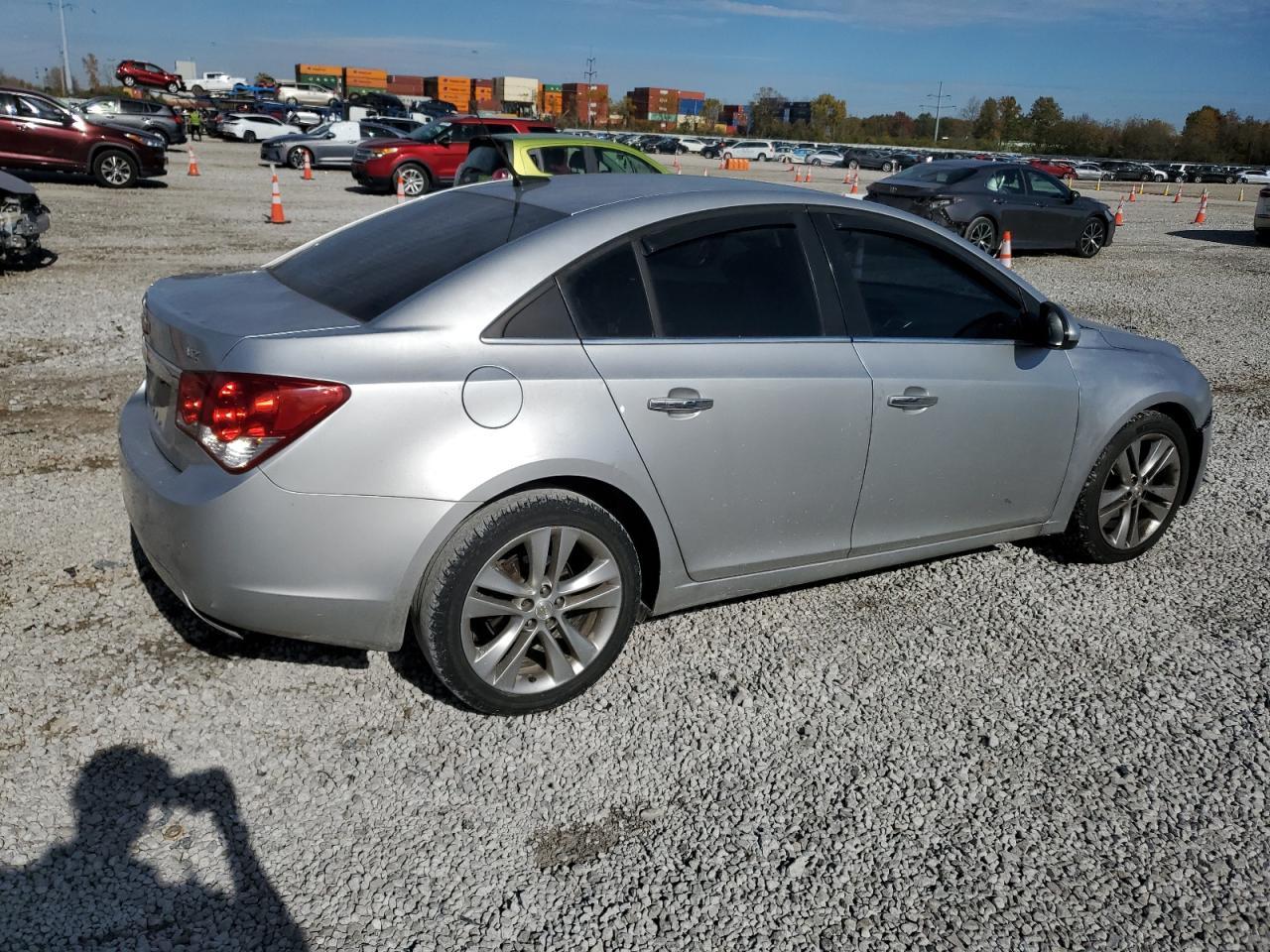 2011 CHEVROLET CRUZE