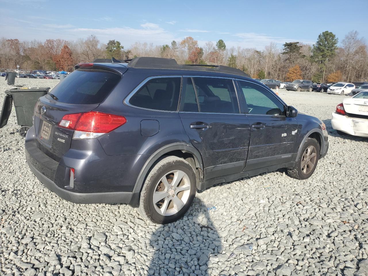 2014 SUBARU Outback