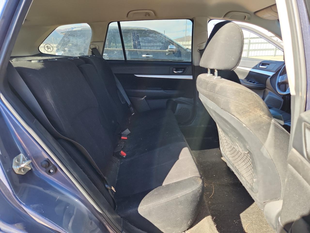 2014 SUBARU Outback