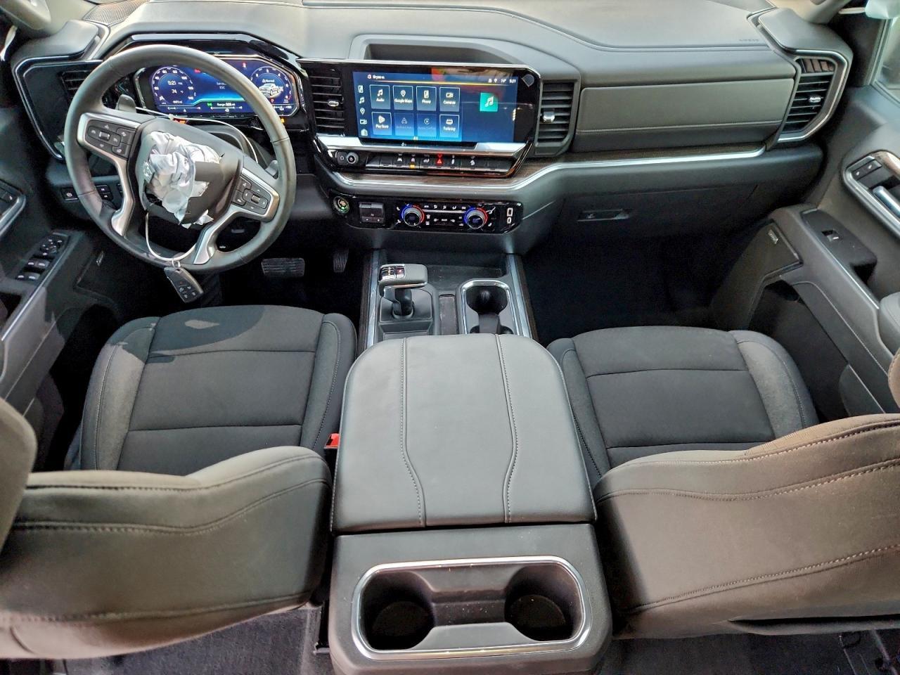 2025 CHEVROLET Silverado