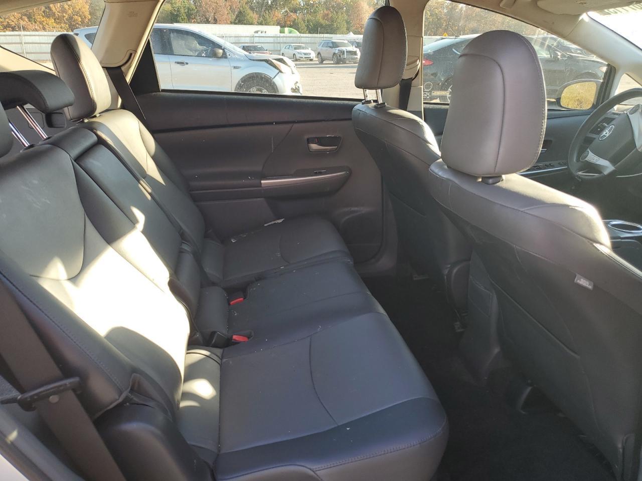 2012 TOYOTA PRIUS V