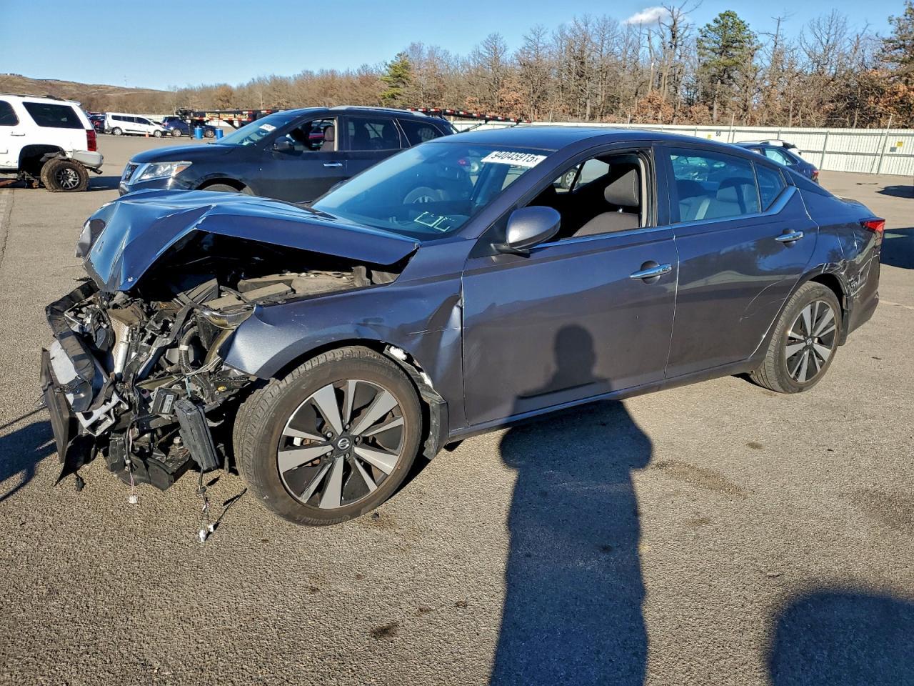 2022 NISSAN ALTIMA
