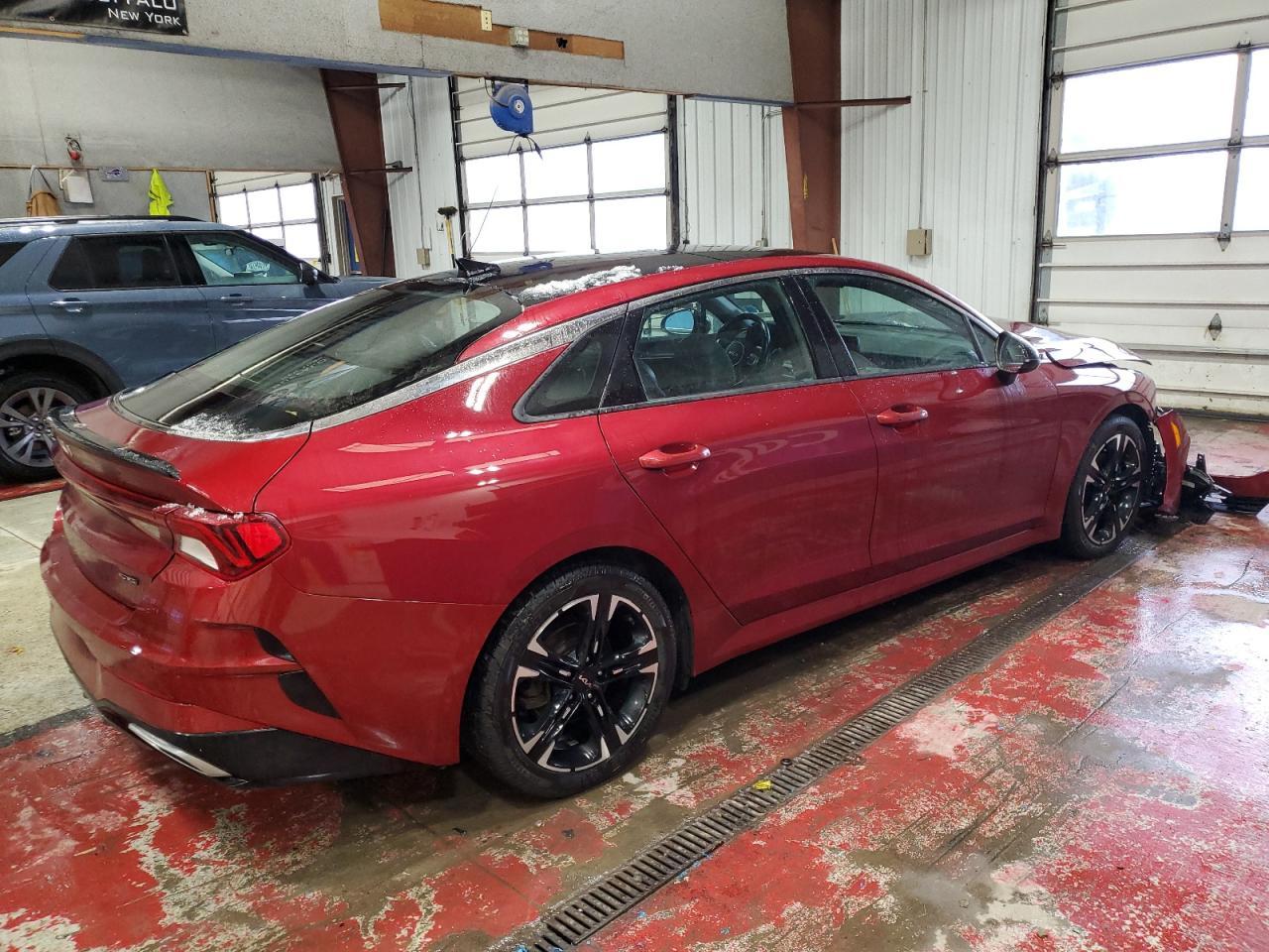 2022 KIA K5
