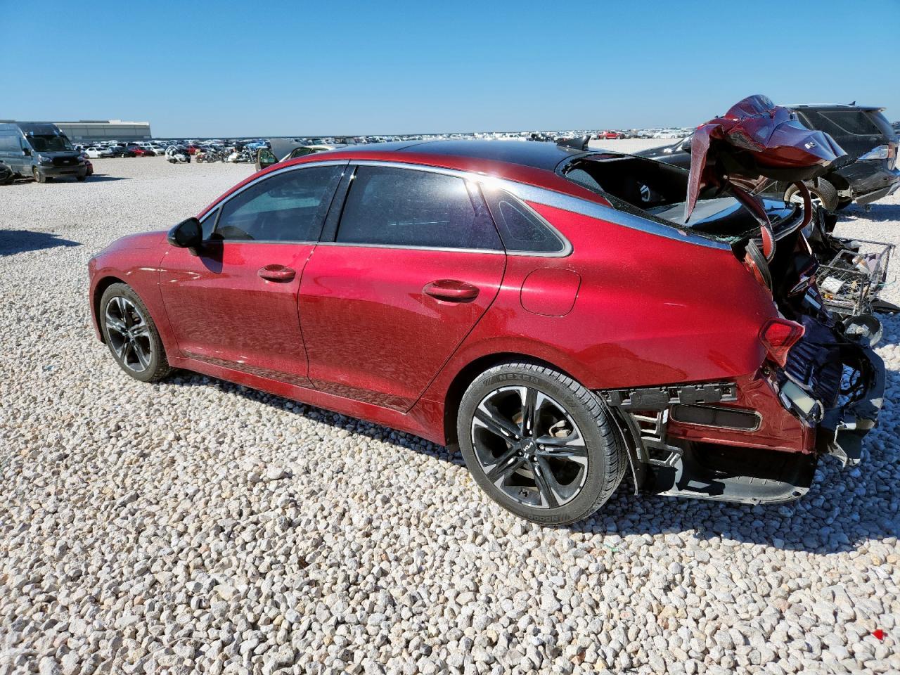 2022 KIA K5
