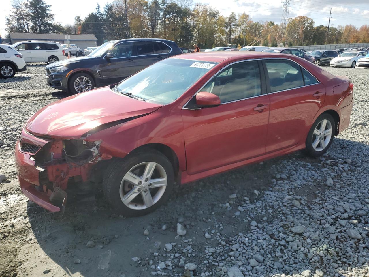 2014 TOYOTA CAMRY