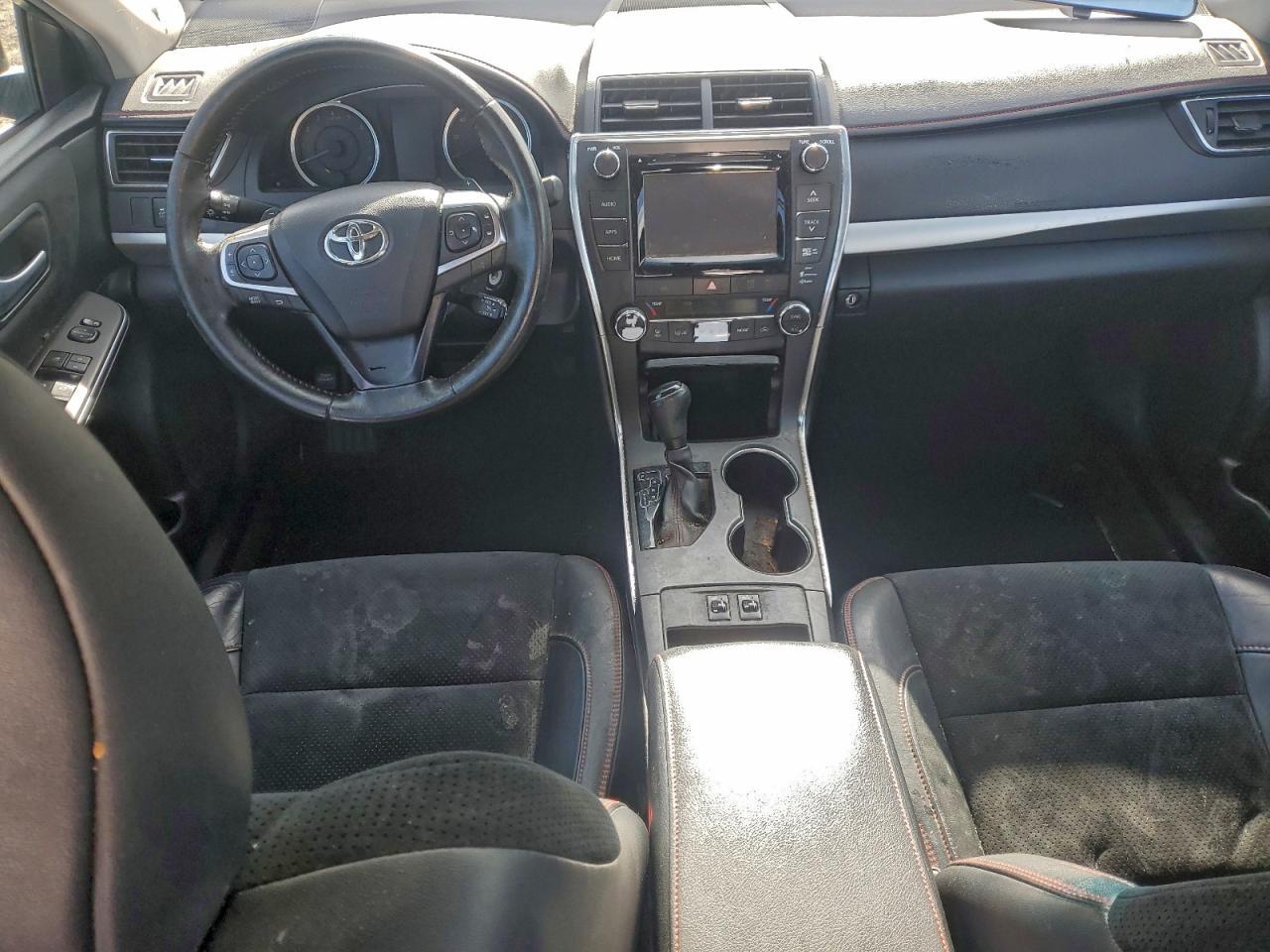 2015 TOYOTA CAMRY