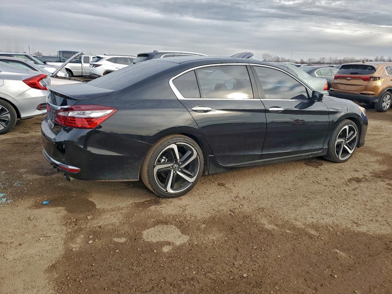 2017 HONDA ACCORD
