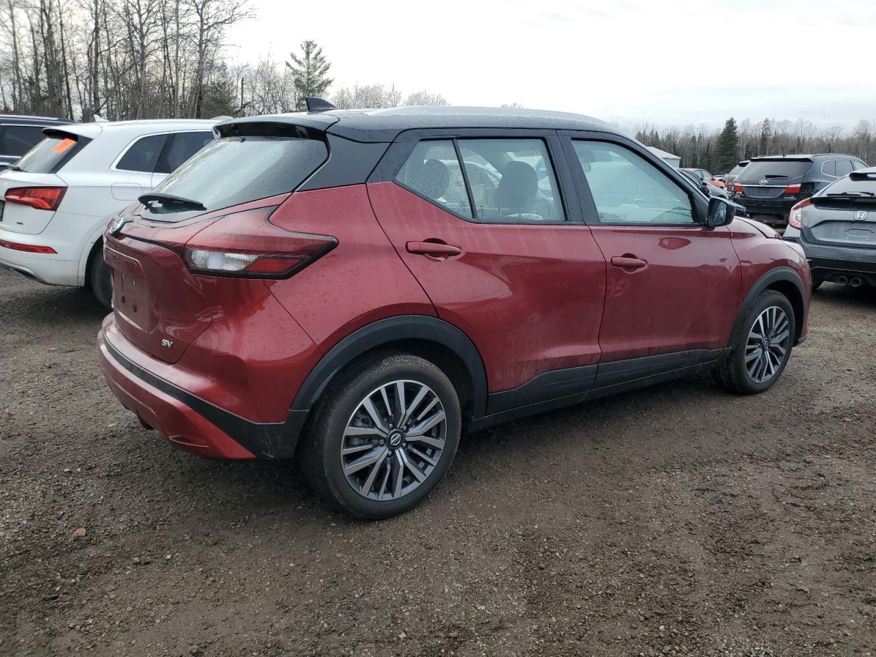 2021 NISSAN KICKS