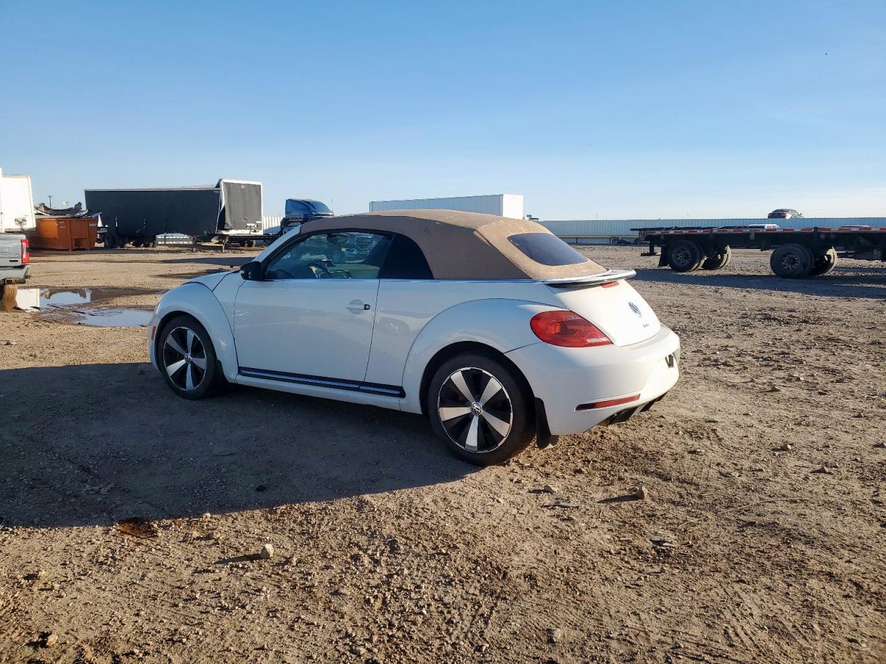 2013 VOLKSWAGEN Beetle